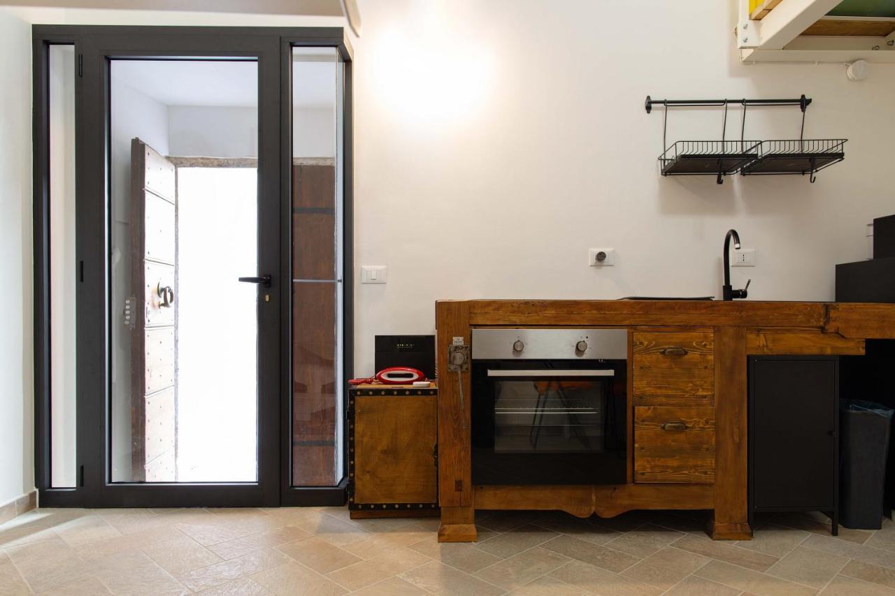 Residenza Storica: La Suite Del Grifo LʼAquila Exteriér fotografie